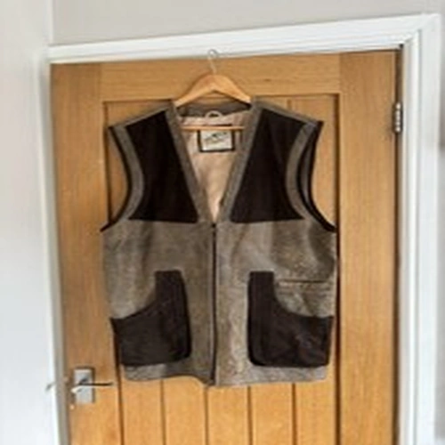Humpie Leather Vest for Hunting and Fishing Men’s Size L
