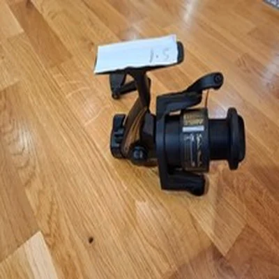 Shakespeare 2250 030 Fishing Reel. Spin Master. Gear Ratio 4.2:1