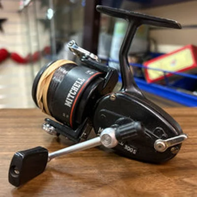 Lovely Vintage Mitchell 300S Spinning Fishing Reel Unboxed Made In France A228
