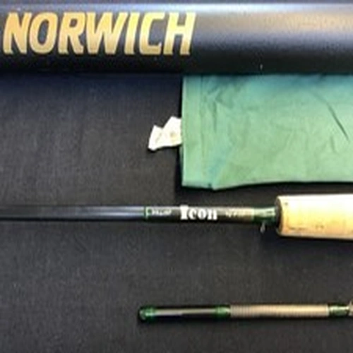 Vintage David Norwich “icon” 9ft 6” #7/8, 2 piece carbon fibre Fly Rod, bag and