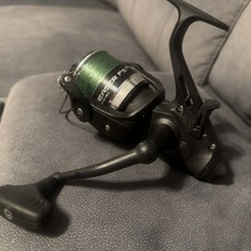 Fin-Nor Bait Teaser 8000 / Fixed Spool / Fishing Reel