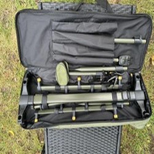 Oakwood Specimen Goal Post Rod Pod & 1 Bite Alarm Coarse Carp Fishing