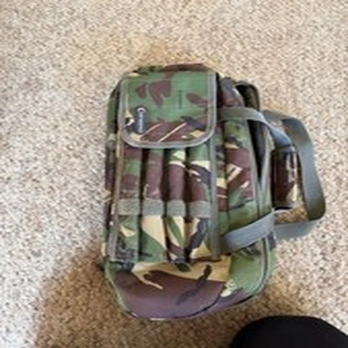 Summit Tackle Bank Sticks X 8 , Speero Bank Stick Bag X 1 , Snag Ears X 3