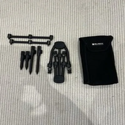 Fox Black Label Edition Compact 3-Rod Pod with Buzz Bars