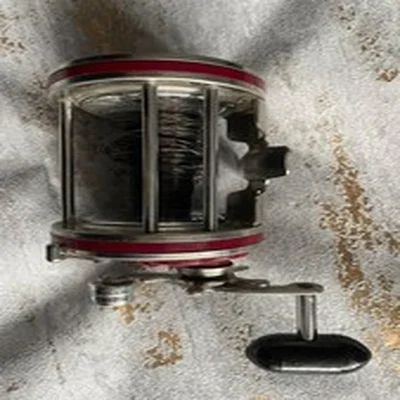 VINTAGE GILFIN FISHING REEL RARE HEAVY DUTY SEA MODEL 1200  - BAKELITE 