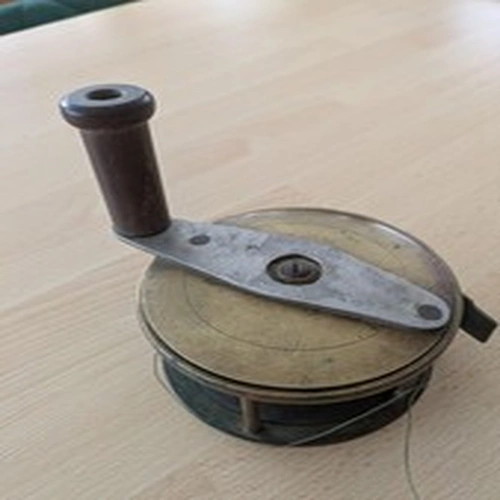 Old Fishing Reel No Marks
