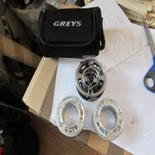 good used greys GTX 4 disc drag cassette salmon fly fishing reel 2 spools case