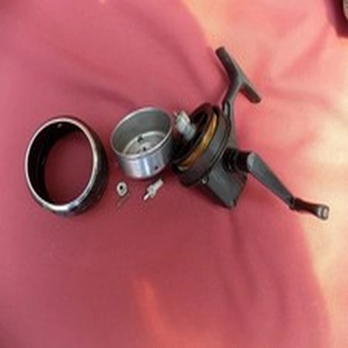 DAIWA  123 CLOSED FACE REEL FOR SPARES OR REPAIR